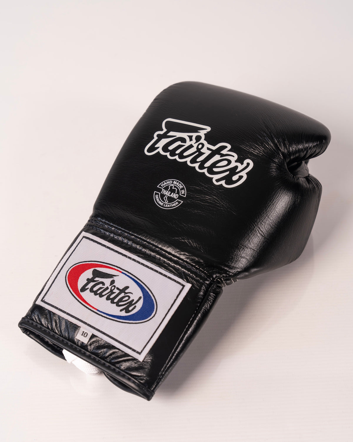 Fairtex BGL6 - Lace Up Competion Gloves - Black 10oz