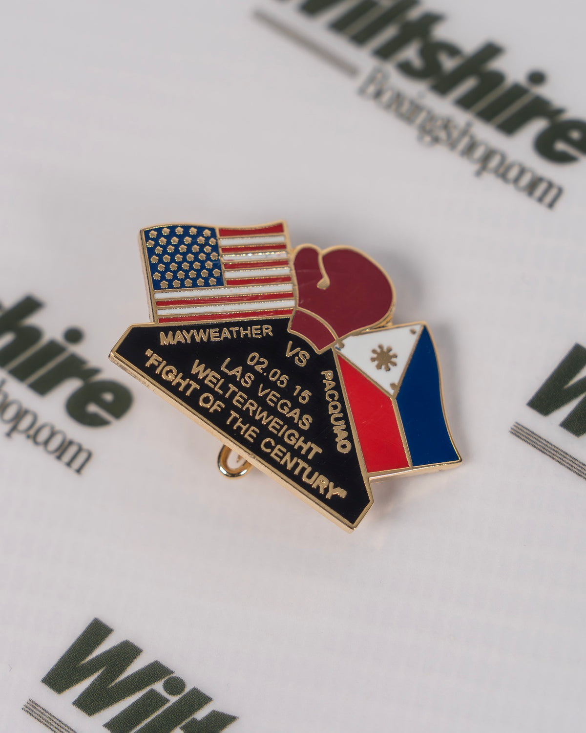 Mayweather vs. Pacquiao 'Fight of the Century' MGM Grand Pin Badge - 2015