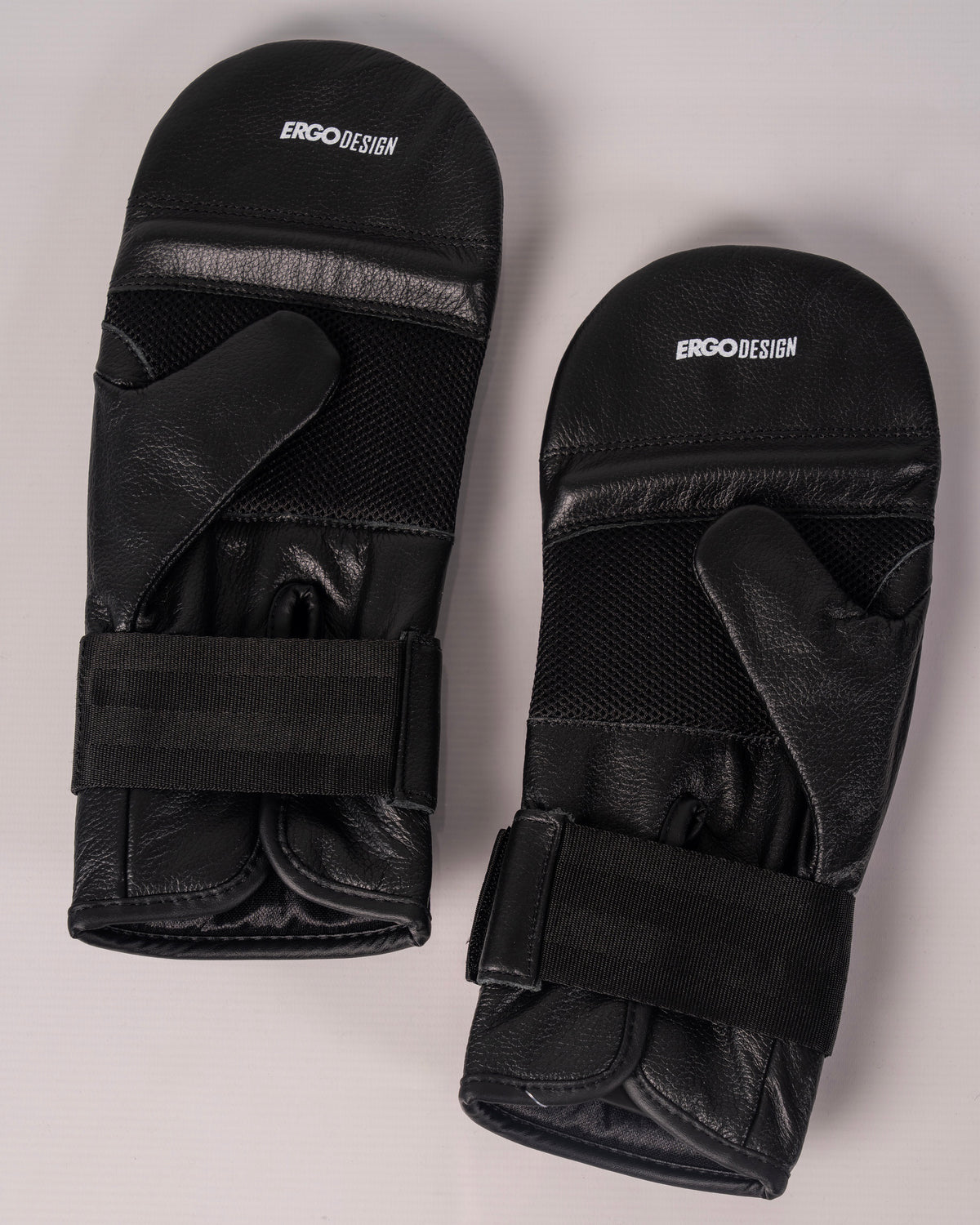 Rival RB5 Bag Mitts - Black