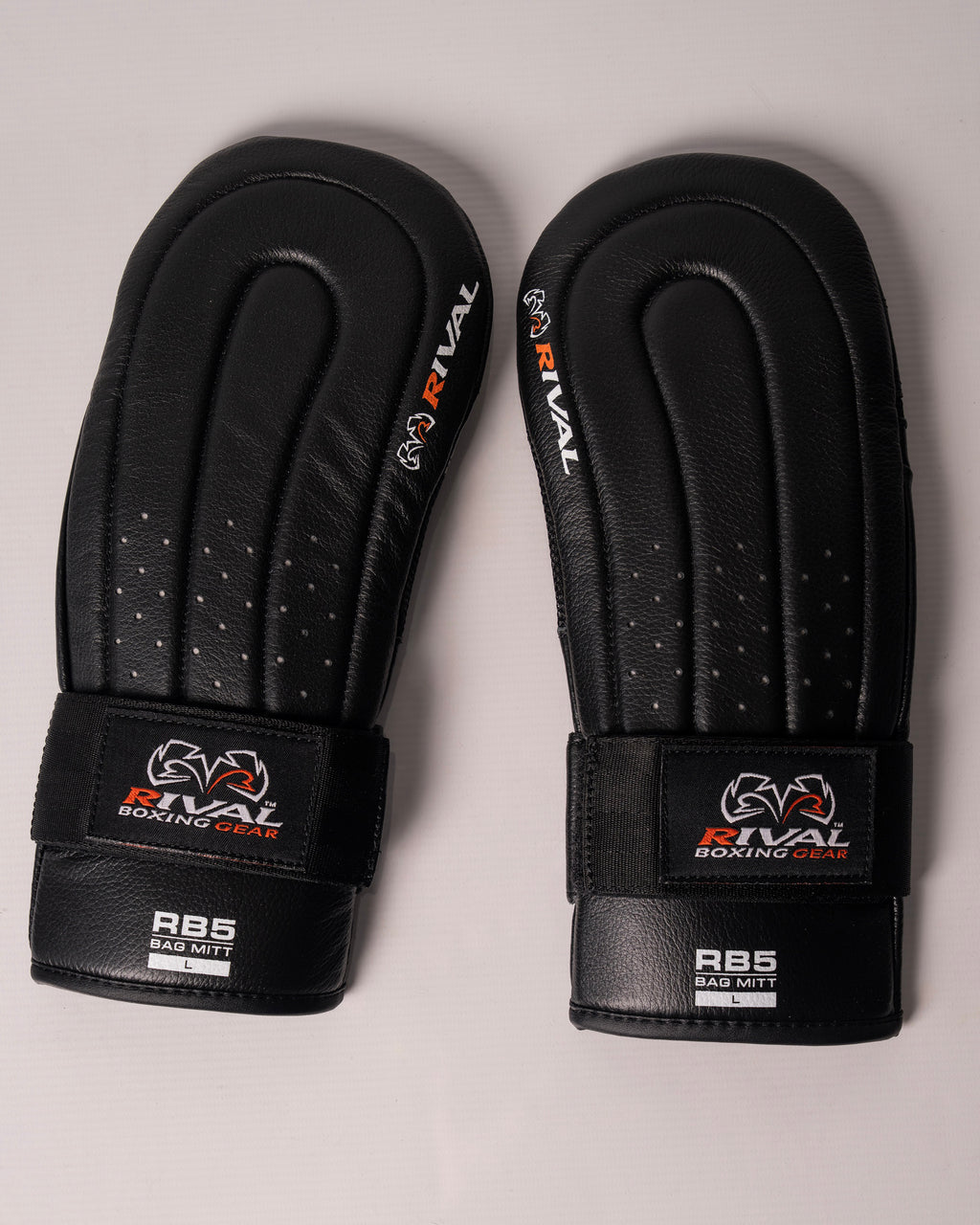 Rival RB5 Bag Mitts - Black
